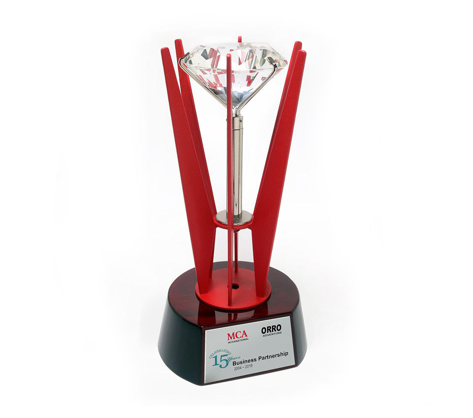 Lamina Diamond Award on Round Wood Base