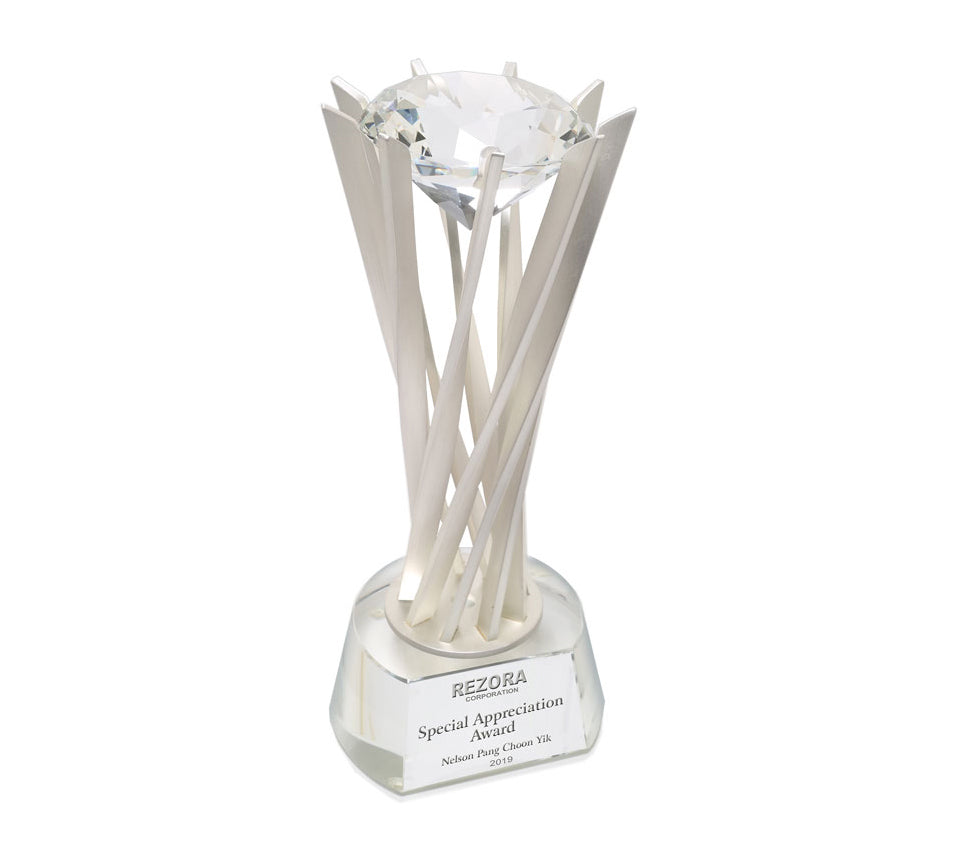 Senza Radius Diamond Award on Round Crystal Base
